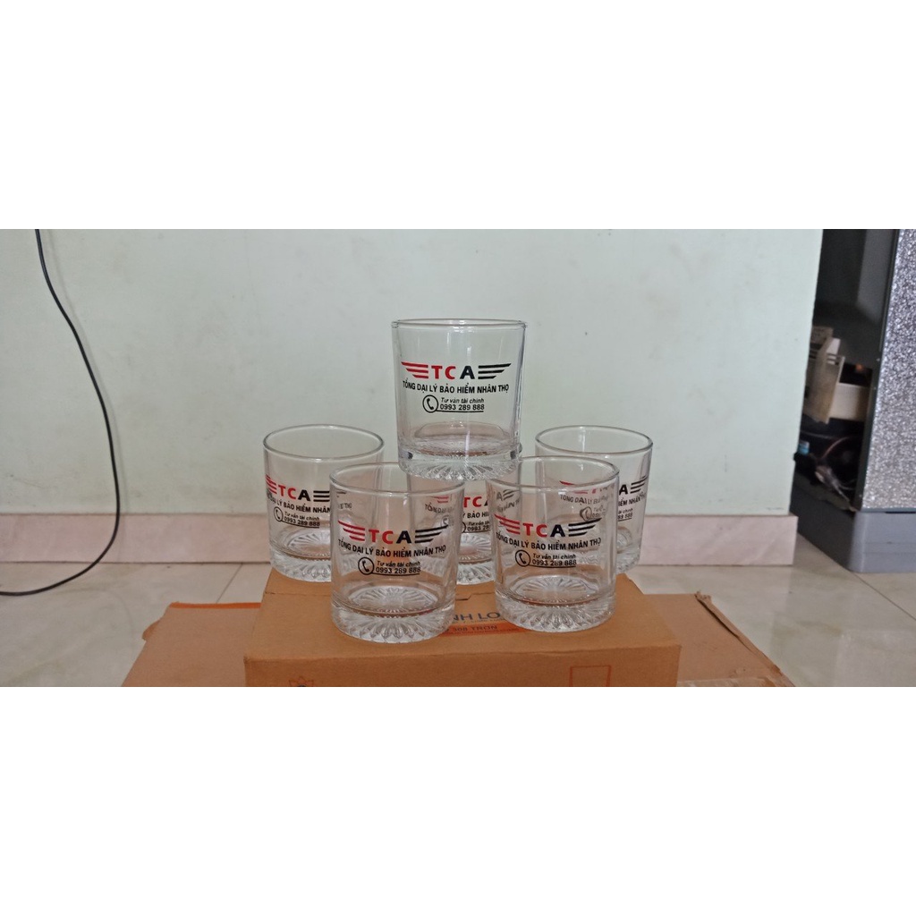 Ly thủy tinh in hình theo yêu cầu
