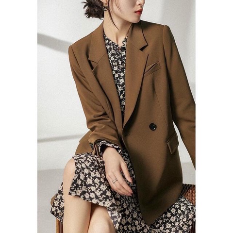 Áo khoác blazer, áo khoác vest màu nâu có túi phối nút | BigBuy360 - bigbuy360.vn