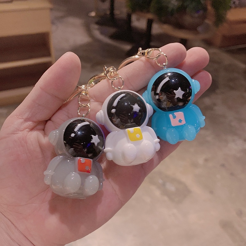 Móc Khóa Hình Phi Hành Gia Bằng acrylic Phát Sáng Độc Đáo