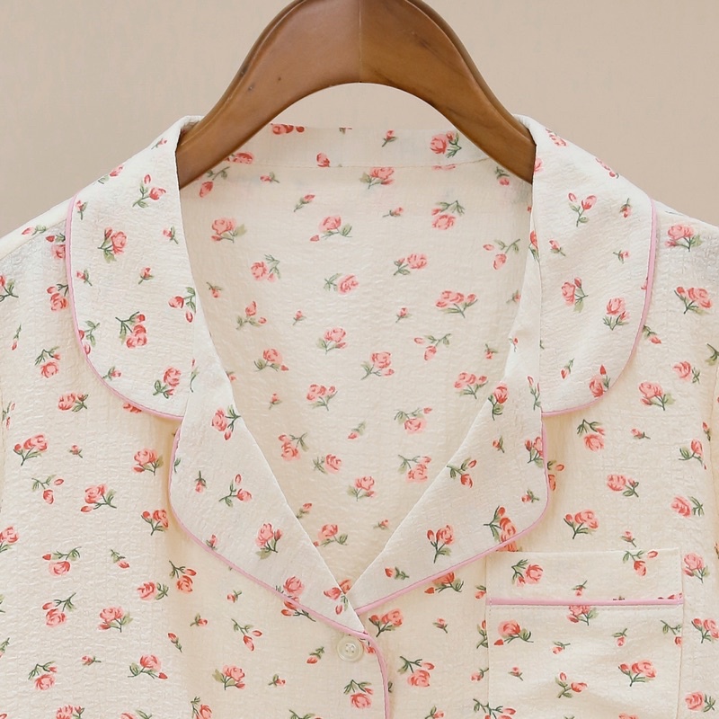 Bộ Pyjamas MOMOJAMA áo dài, quần dài chất liệu đũi xốp nhẹ nhàng, thoáng mát, hoạ tiết hoa nhí MJ0307 - MJ0309