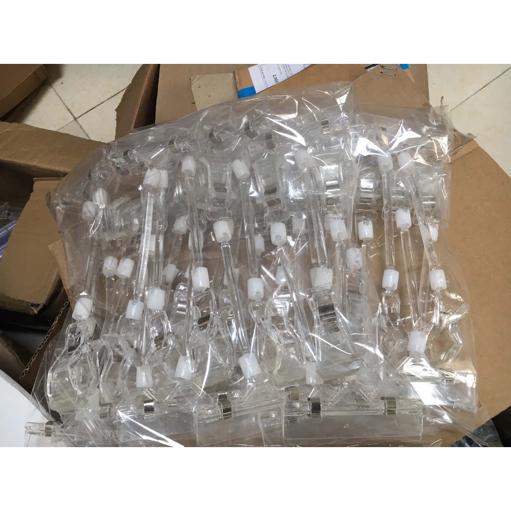 Combo 30 kẹp mica V08 21cm, kẹp quảng cáo mica 2 đầu