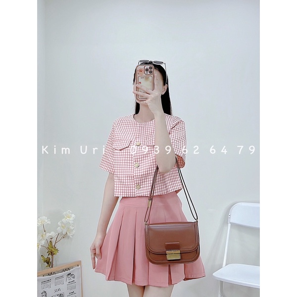 [Sẵn] Set áo croptop cổ tròn gài nút túi nắp giả + chân váy xếp li