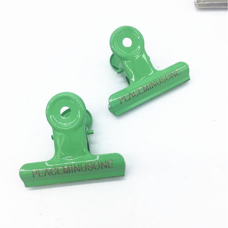 Kẹp mũ peaceminusone lớn đủ màu