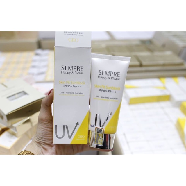 Kem chống nắng Sempre Happy & Please Skin Fit Sunblock