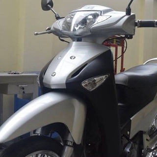 Chai sơn xịt Samurai màu bạc sáng H111