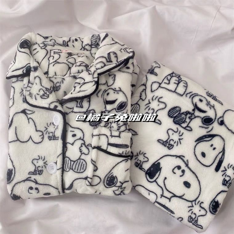 Đồ Ngủ Dễ Thương. Bộ Đồ Ngủ Chất Nỉ Dày Dặn In Họa Tiết Hoạt Hình Snoopy Dễ Thương Thời Trang Thu Đông Cho Nữ