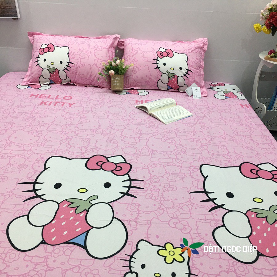 Ga giường SUMOI kèm 2 vỏ gối 45x65 bọc đệm 1m2 1m6 1m8 hoặc 2m2 mẫu kitty hồng ôm dâu