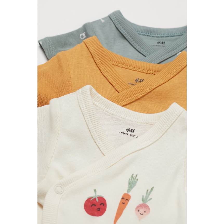 Set 3 bodysuits cài cúc chéo, màu xanh - vàng cam - trắng in hình hoa quả, Hờ mờ UK săn SALE