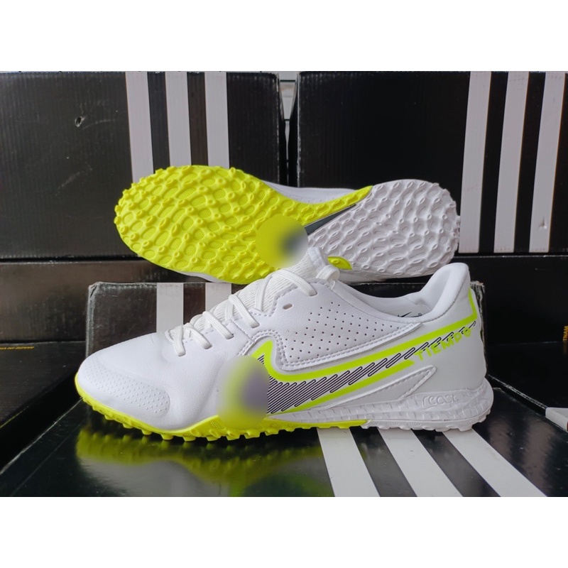 Giày bóng đá Tiempo Legend 9 Pro TF