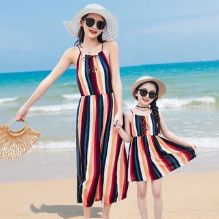 Váy đôi đi biển mẹ và bé