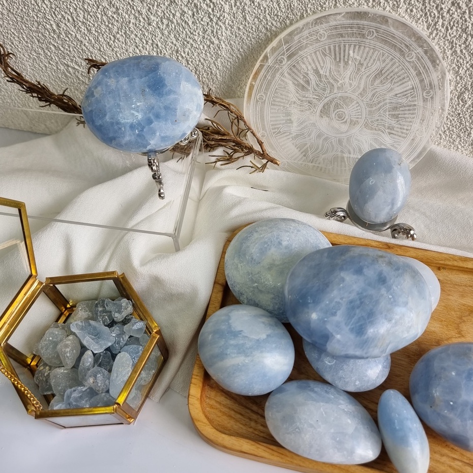 Palm Celestine (Celestite) tự nhiên,đá thanh tẩy, đá phong thủy dùng trong Tarot, Reiki, thiền định
