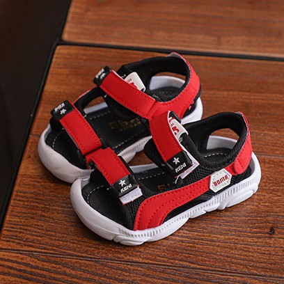 Dép sandal chữ M VEMZKIDS cho bé trai