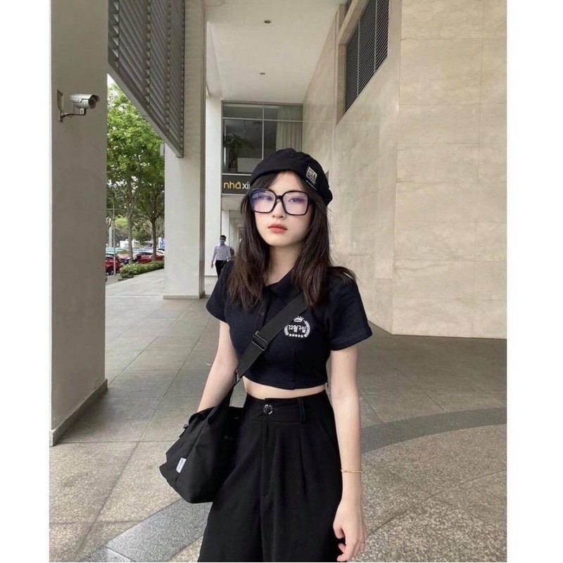 Áo croptop có cổ thêu chữ cực xinh | BigBuy360 - bigbuy360.vn