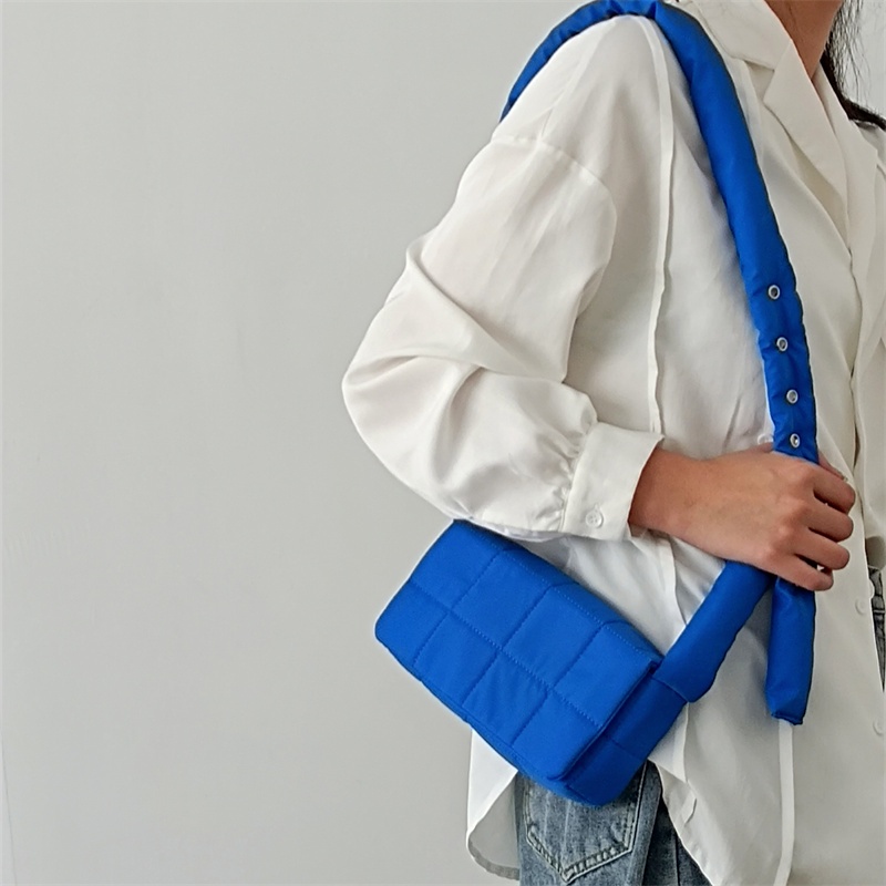 Túi Đeo Chéo Đan Lát Thời Trang Cho Nữ