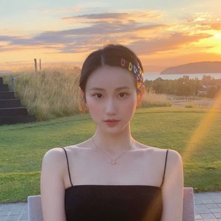 Kẹp tóc sắc màu (giao ngẫu nhiên) Nàng Thơ Accessories