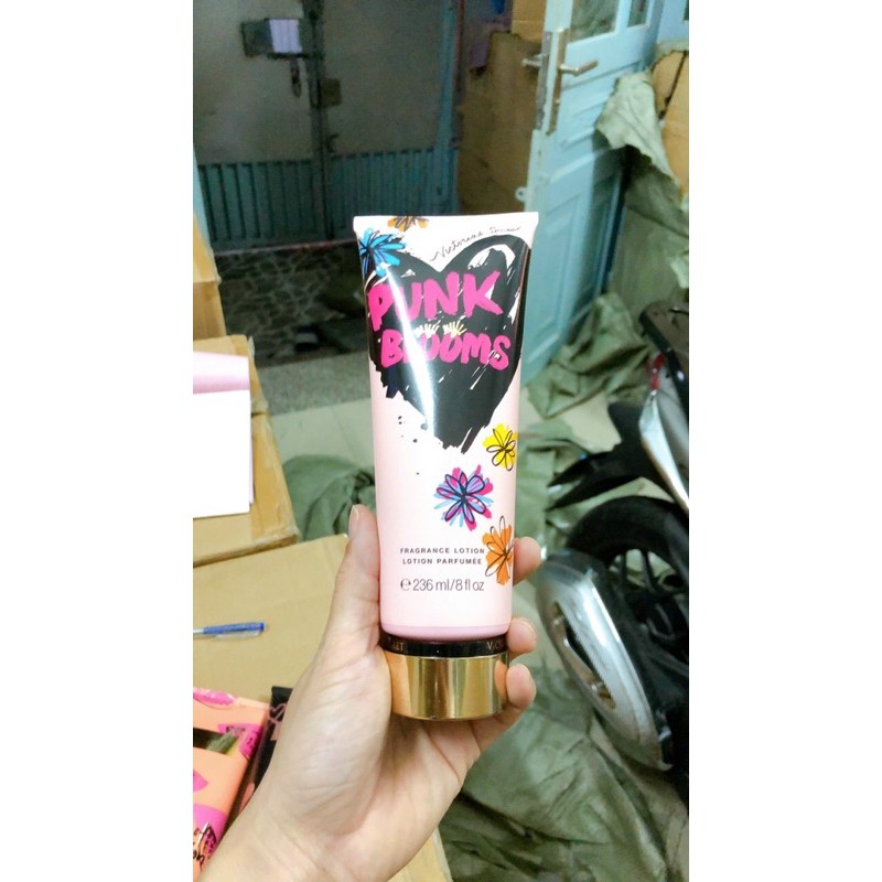Sữa Dưỡng thể Victoria’s Secret Fragrance Lotion 236ml Giao ngẫu nhiên | BigBuy360 - bigbuy360.vn