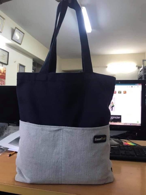 Túi khuyến mại của hãng ensure