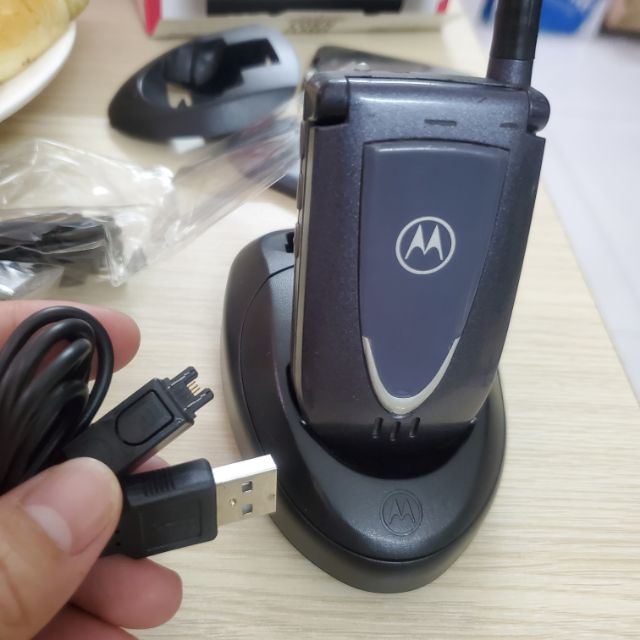 Sạc cáp motorola v66 v60 v70 v80...