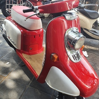 xe máy 50cc julio màu đỏ