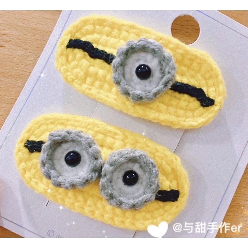 Kẹp tóc Minion dễ thương bằng len