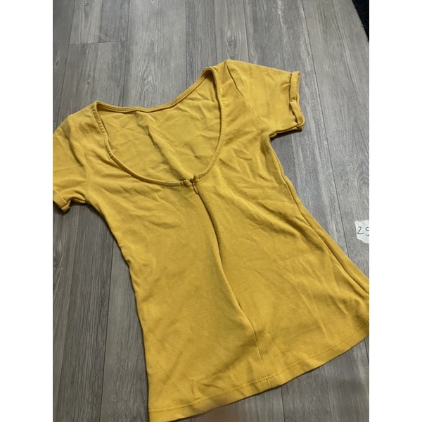 2hand áo thun vàng