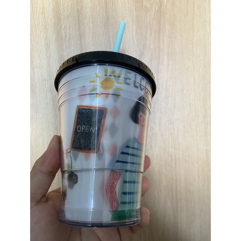 Ly nhựa  Starbucks