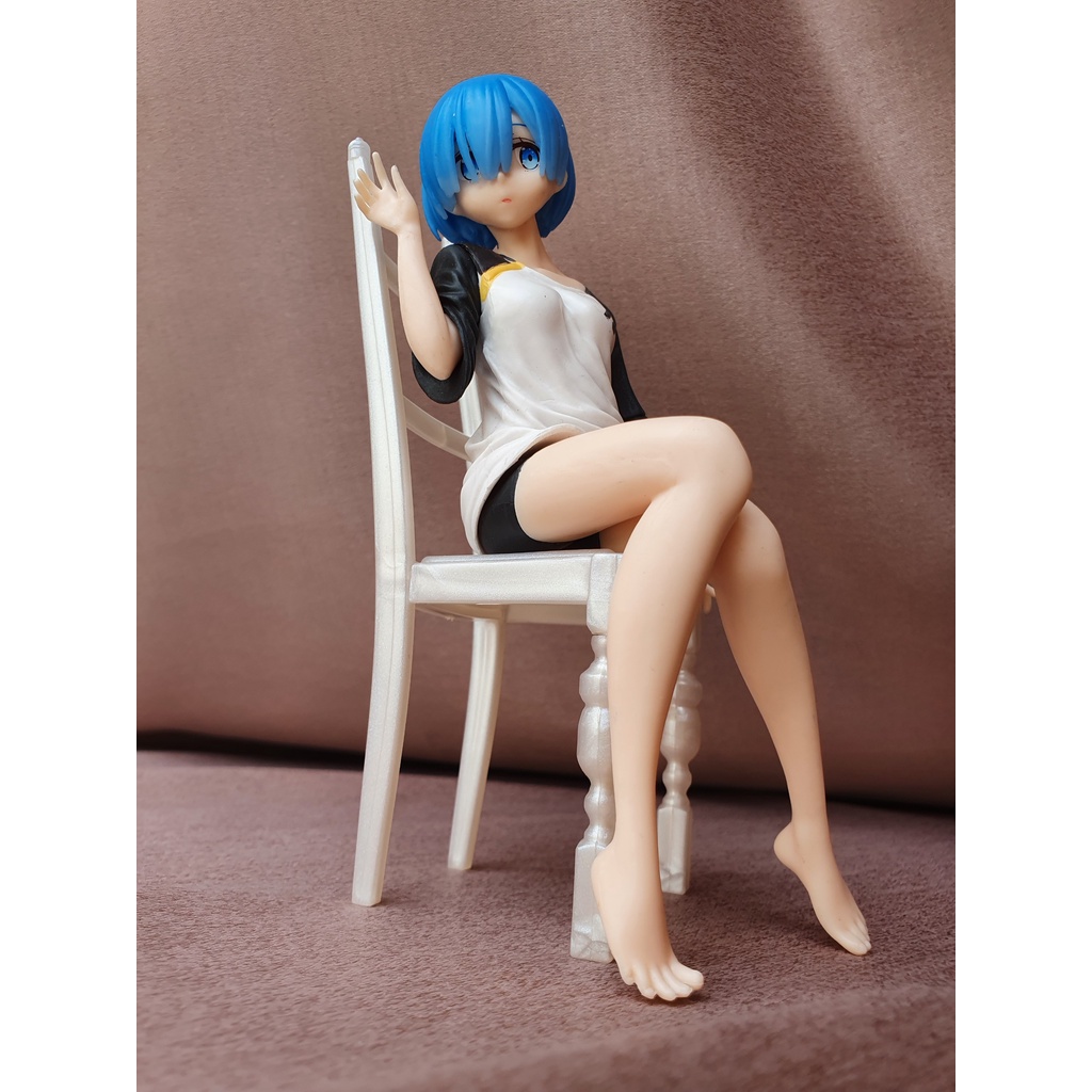 Mô Hình Figure Rem Mặc Áo Subaru - Re: Zero - Mô Hình Không Hộp