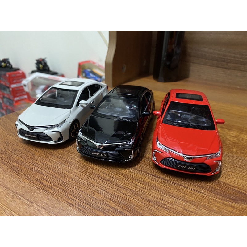 Mô Hình Xe TOYOTA COROLLA ALTIS tỉ lệ 1:32