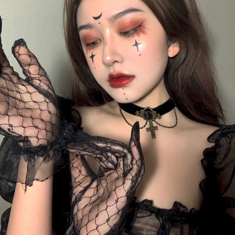 Găng tay lưới viền voan phong cách Lolita