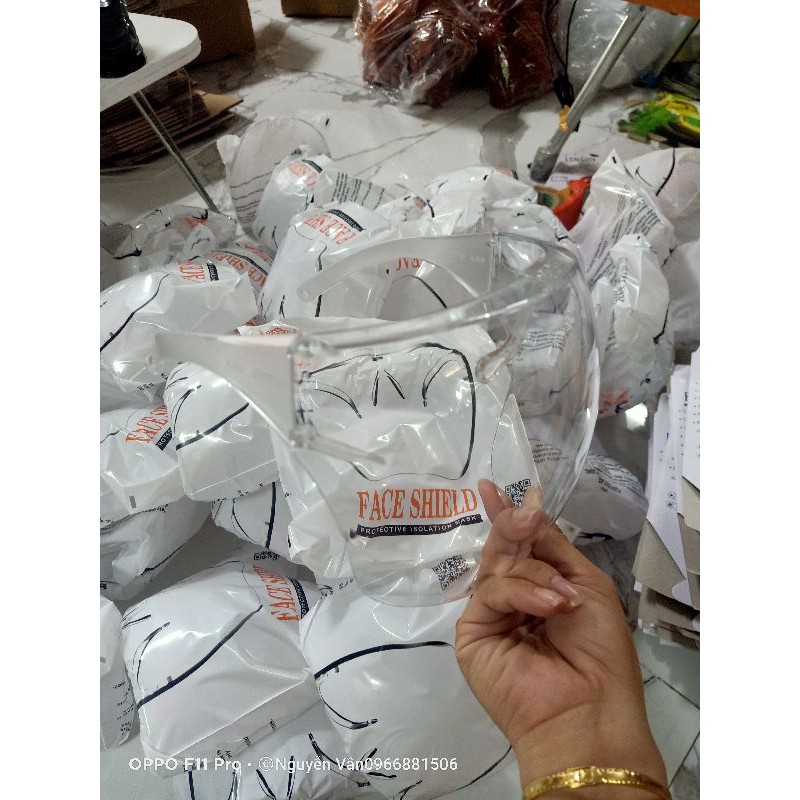 Mắt Kính Faceshield VN68 chống giọt bắn chống bụi bảo vệ mắt - Mặt Nạ Khẩu Trang Trong Suốt | BigBuy360 - bigbuy360.vn