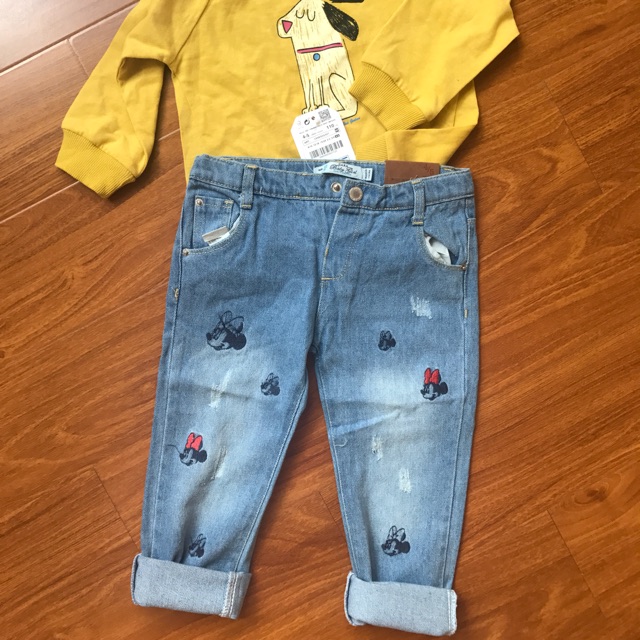 Quần bò mickey bé gái