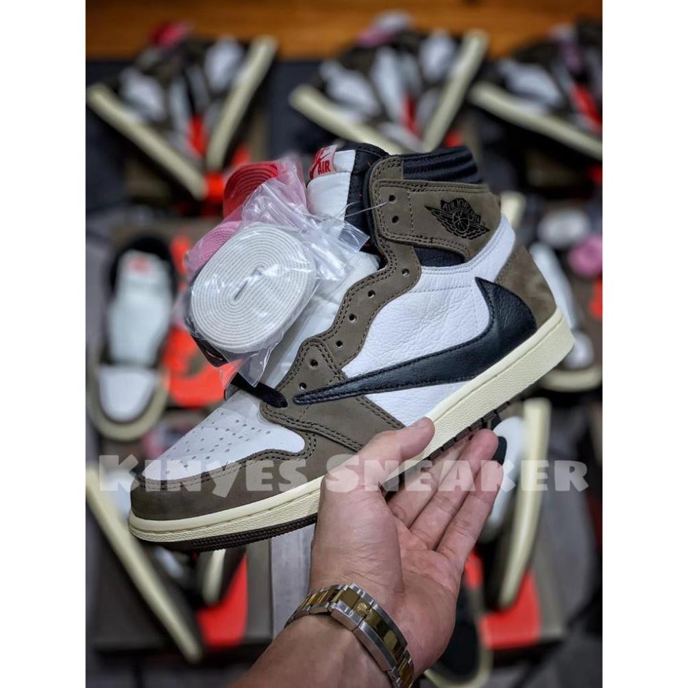 Giày Air Jordan 1 Retro High OG x Travis Scott