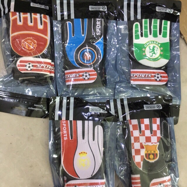 Găng tay thủ môn không xương trẻ em