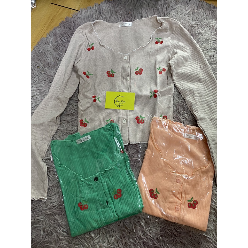 Áo Thun dài Tay Cổ Tim Họa Tiết Trái Cherry Xinh Xắn Dành Cho Nữ/MS027