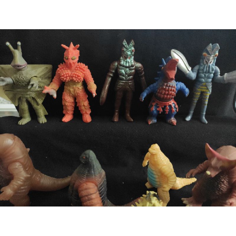 Khủng long siêu nhân đồ chơi Nhật cũ