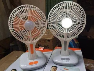 quạt tích điện mini 
