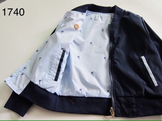 Áo bomber gio’ MAYORAL mặc 2 mặt ạ