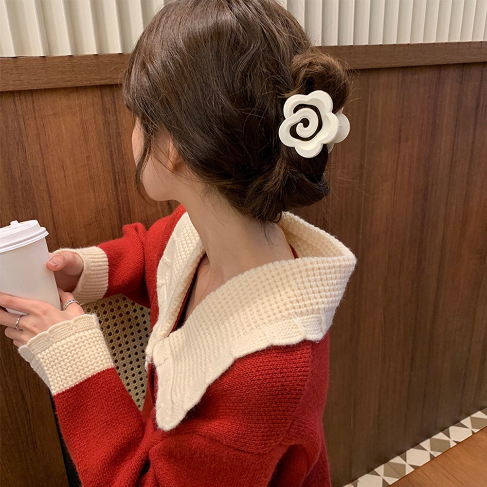 Kẹp Tóc Hình Hoa Màu Trà Sữa Thanh Lịch Cho Nữ