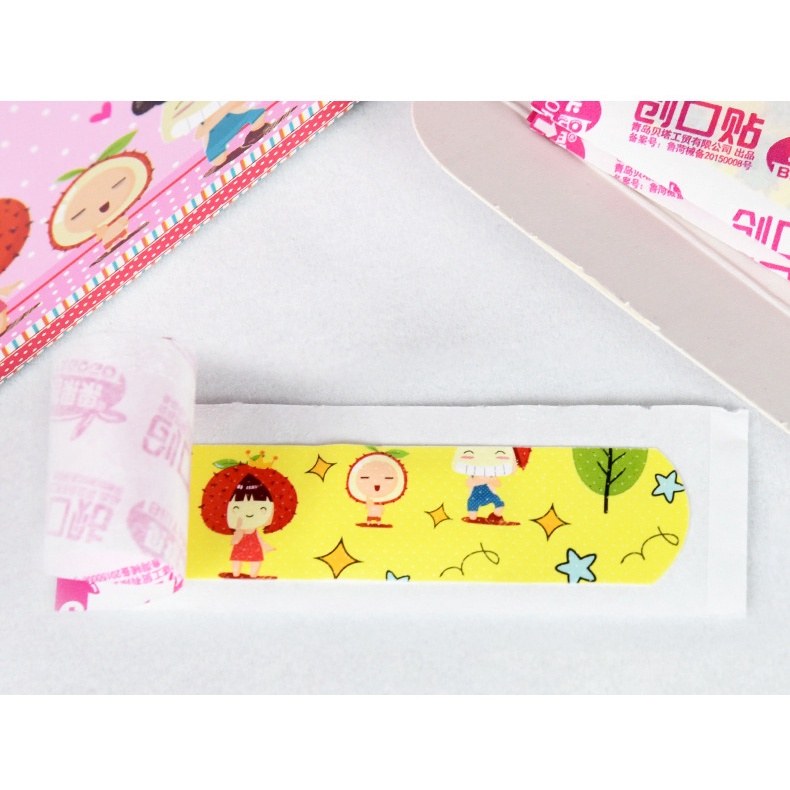 Set 120 Băng Cá Nhân Chống Nước Thoáng Khí Họa Tiết Hoạt Hình Dễ Thương