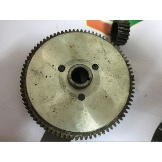 Bộ bánh răng cô động cơ 2 thì