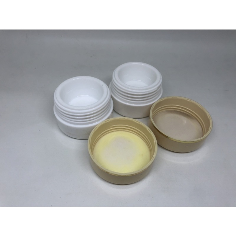Hộp đựng kem trang điểm 12.5gram 12.5gram vỏ màu vàng/trắng | BigBuy360 - bigbuy360.vn