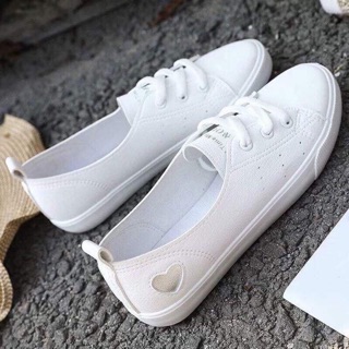 Giày slip on