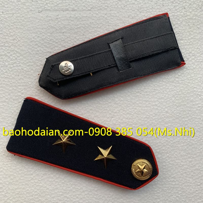 Cầu vai bảo vệ viền đỏ gắn sao đồng