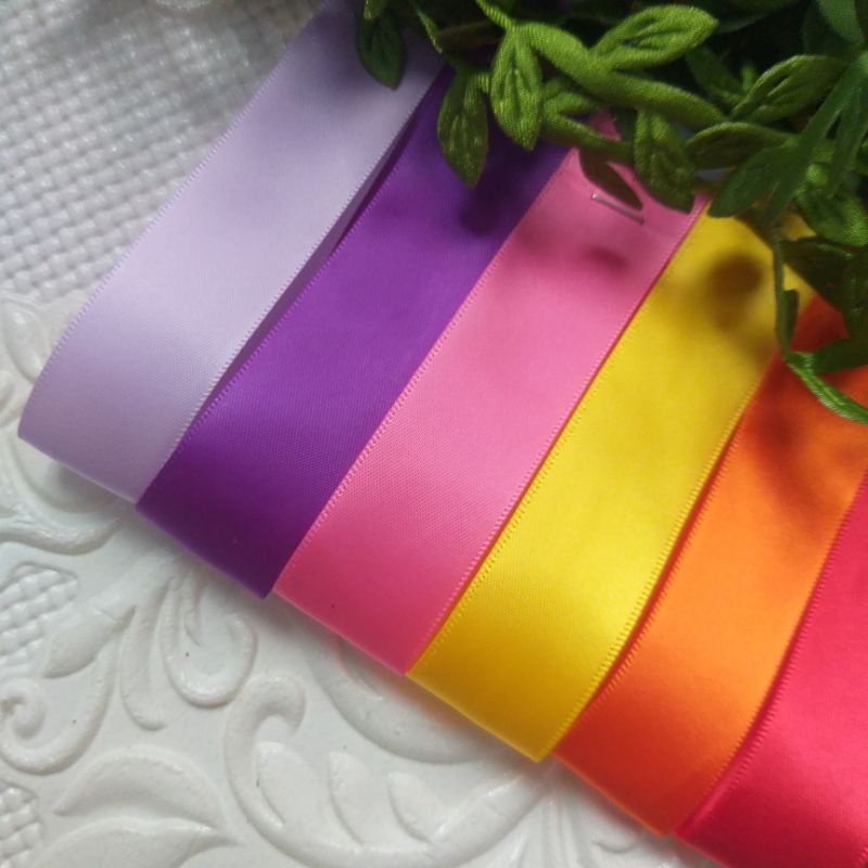 Ruy băng lụa 1 mặt, size từ 1.8cm và 2.2cm