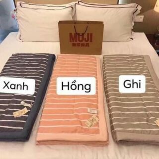 CHĂN ĐŨI #Muji XUẤT NHẬT RẺ NHẤT VBB   Ạ. Cả nhà theo hàng muji xuất đều rõ cả rồi. Hàng store sao là nhà em y chang vậy