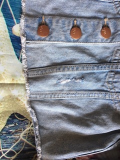 Áo Distressed Medium Wash Denim Jacket
