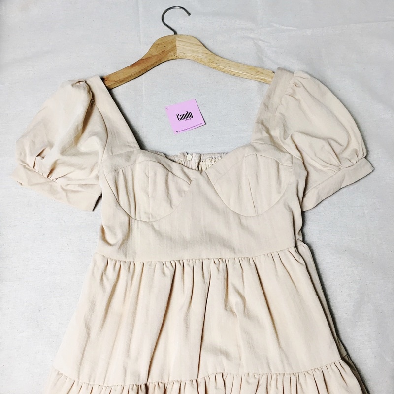 Đầm ngắn babydoll may tầng xoè