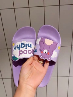 DÉP LÊ NỮ QUAI NGANG