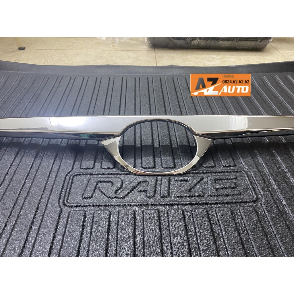 Ốp mặt calang Toyota Raize - mạ crom sáng bóng