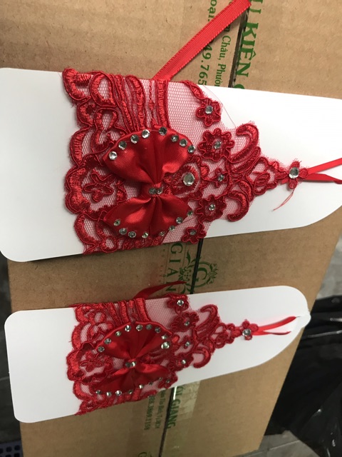 Găng tay cô dâu hở ngón đính nơ hạt